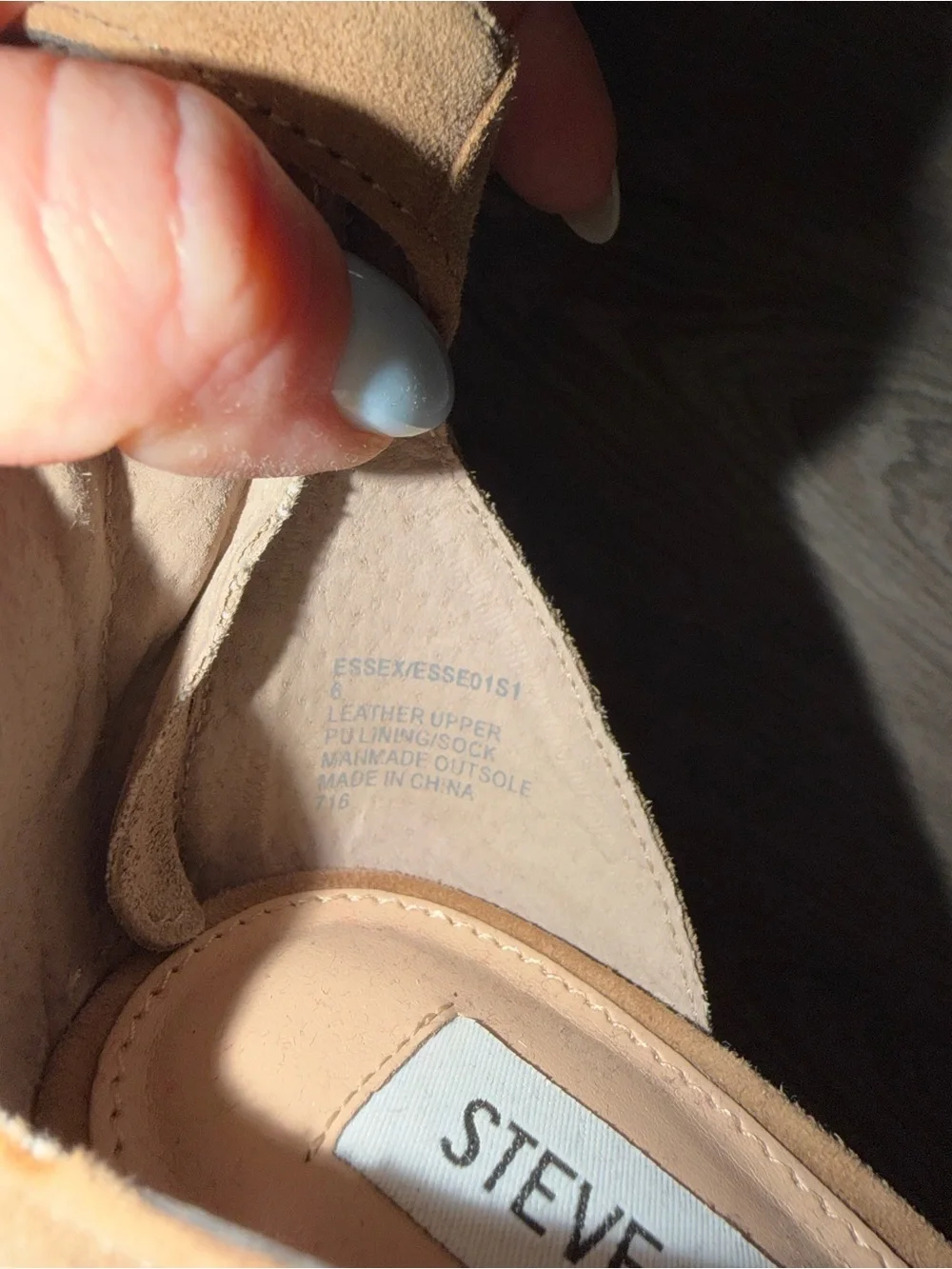 Steve Madden suede upper